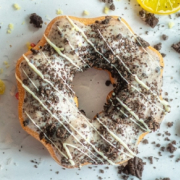 クッキークリームドーナツ