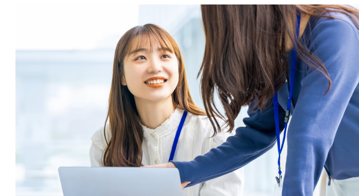 勉強している女性